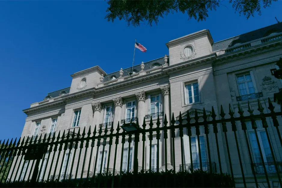 Protección de una embajada